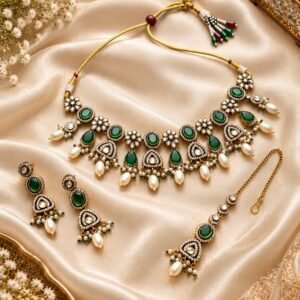 Traditional Green Choker Necklace Set